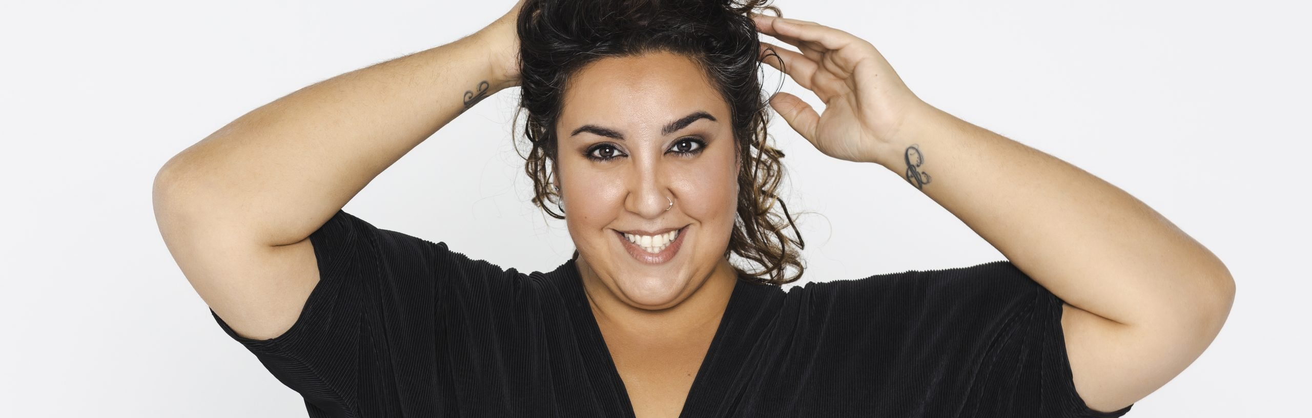 Curvy - Eva Cabezas